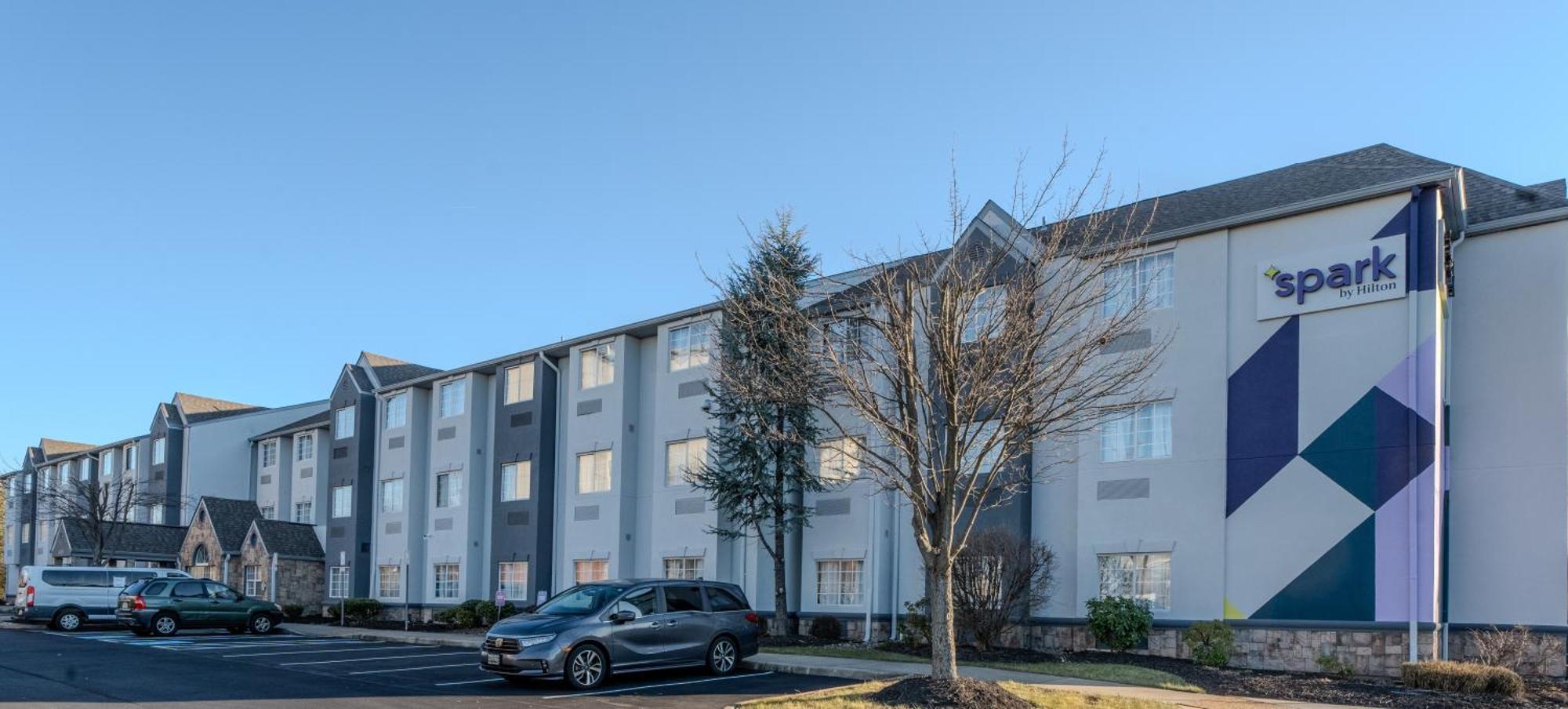 Spark By Hilton Sterling Dulles Airport Exterior photo